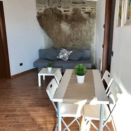 La Pietra Apartment *